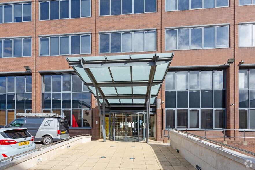 Marsh Way, Wakefield en alquiler - Foto del edificio - Imagen 3 de 3