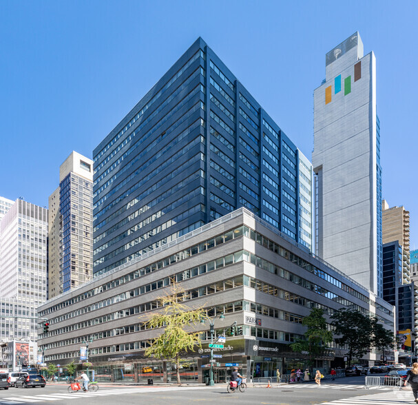 711 Third Ave, New York, NY en alquiler - Foto del edificio - Imagen 1 de 3