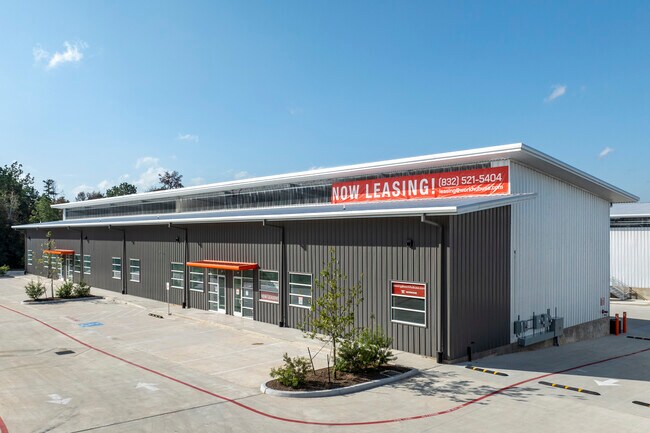 Más detalles de 1030 Outpost Dr, Conroe, TX - Nave en alquiler