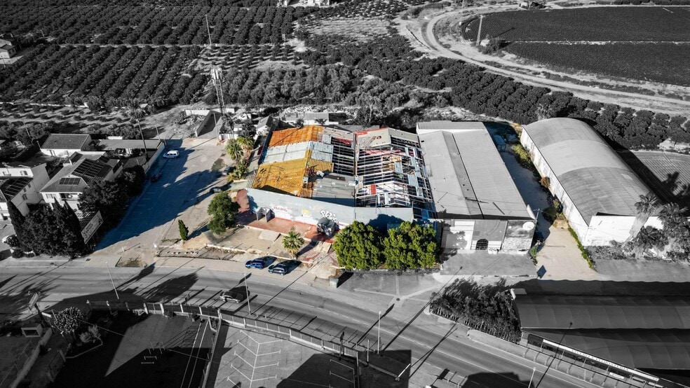 Nave en ALQUERÍAS DEL NIÑO PERDIDO en venta - Foto del edificio - Imagen 2 de 50