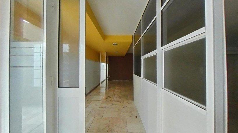 Local en Tui en venta Foto del interior- Imagen 1 de 9