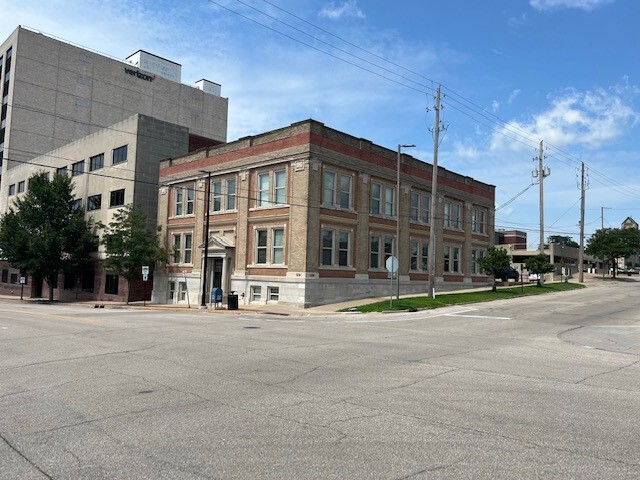 526 2nd Ave SE, Cedar Rapids, IA en venta - Foto del edificio - Imagen 2 de 30