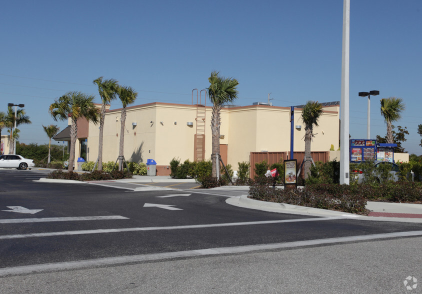 12531 S Mccall Rd, Port Charlotte, FL en venta - Foto del edificio - Imagen 2 de 2