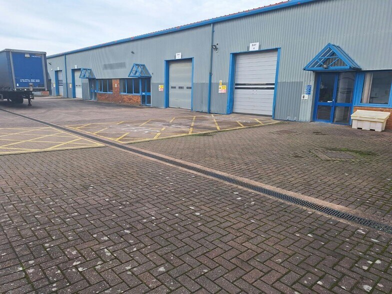 Telford Dr, Stafford en alquiler - Foto del edificio - Imagen 2 de 25