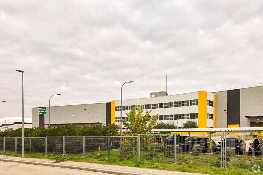 Calle Mariano Benlliure, 1, Rivas-Vaciamadrid, Madrid en alquiler - Foto del edificio - Imagen 1 de 5