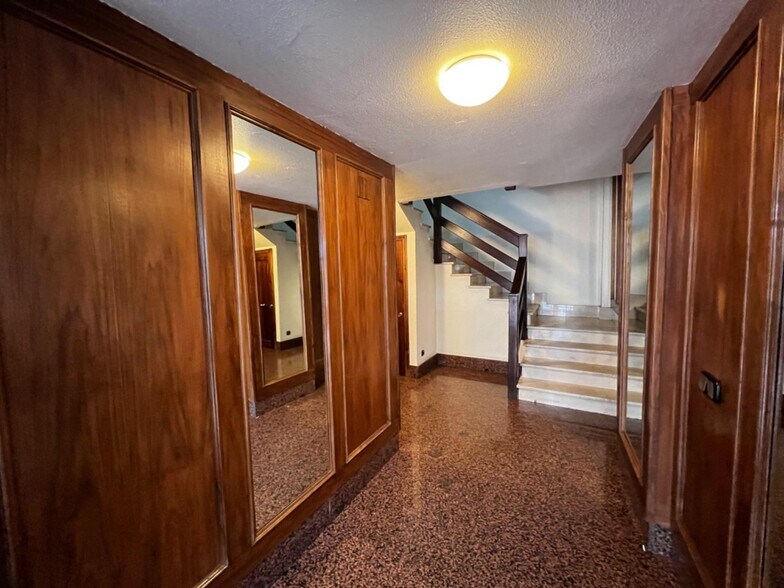 Oficina en Ponferrada, León en venta - Foto del edificio - Imagen 2 de 9