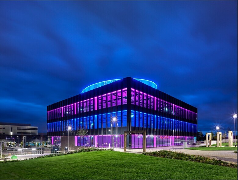 Hill St, Kilmarnock en alquiler - Foto del edificio - Imagen 2 de 22