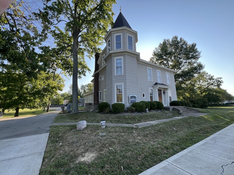 119 W Main St, Amelia, OH en venta - Foto del edificio - Imagen 1 de 25