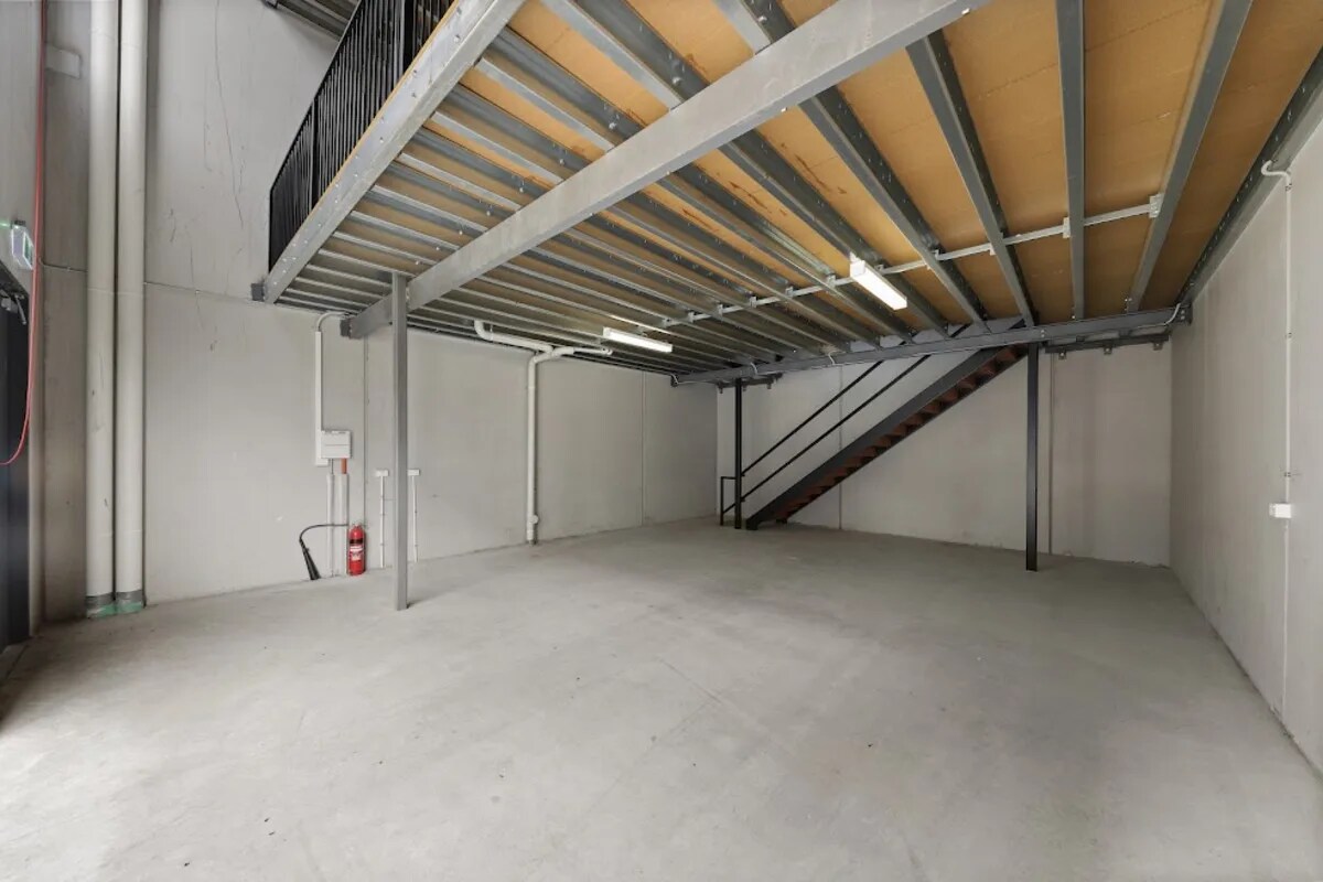 11-13 Chandos St, Cheltenham, VIC 3192 - Unidad 2 - - Foto del interior - Image 1 of 2