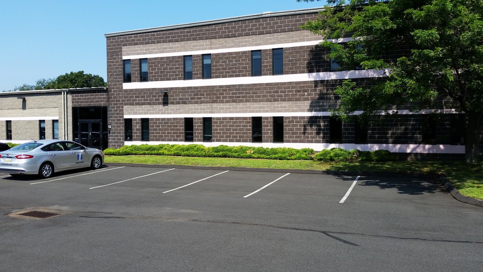 12 Corporate Dr, North Haven, CT en alquiler - Foto del edificio - Imagen 2 de 3