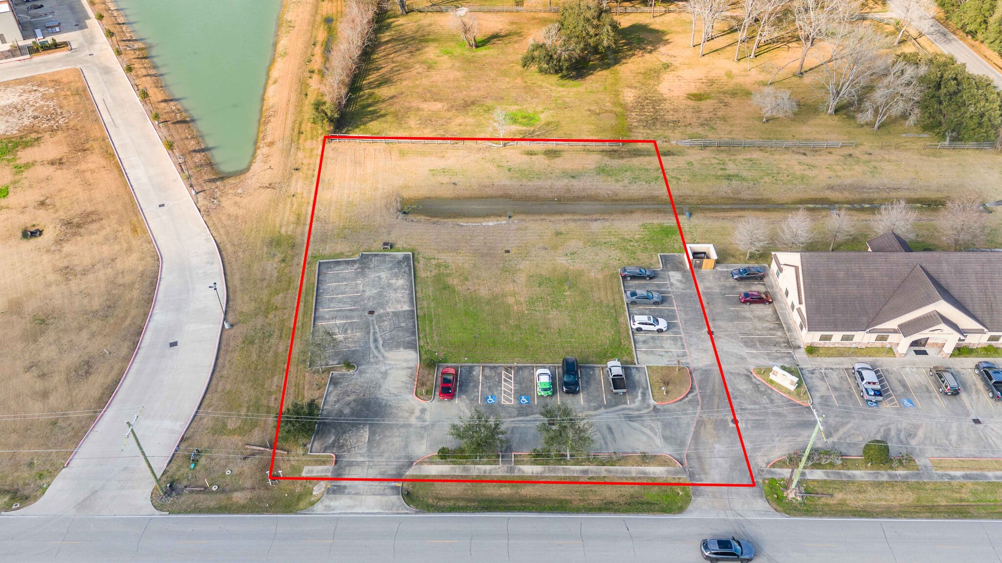 Steele Rd & Clifford St, Alvin, TX en venta Foto del edificio- Imagen 1 de 26