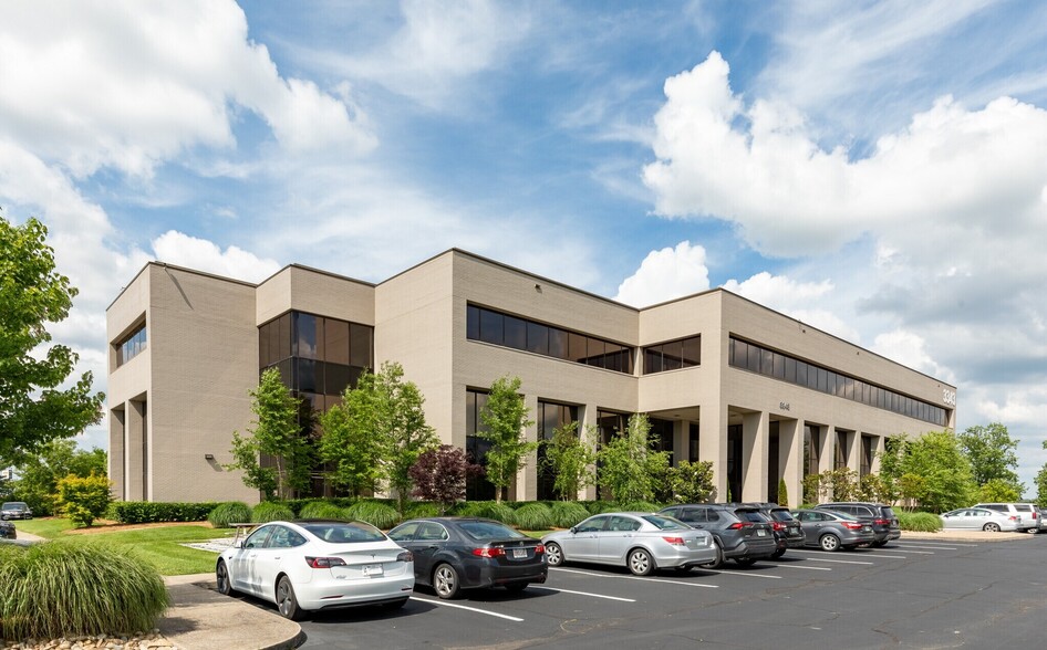 3343 Perimeter Hill Dr, Nashville, TN en alquiler - Foto del edificio - Imagen 2 de 5