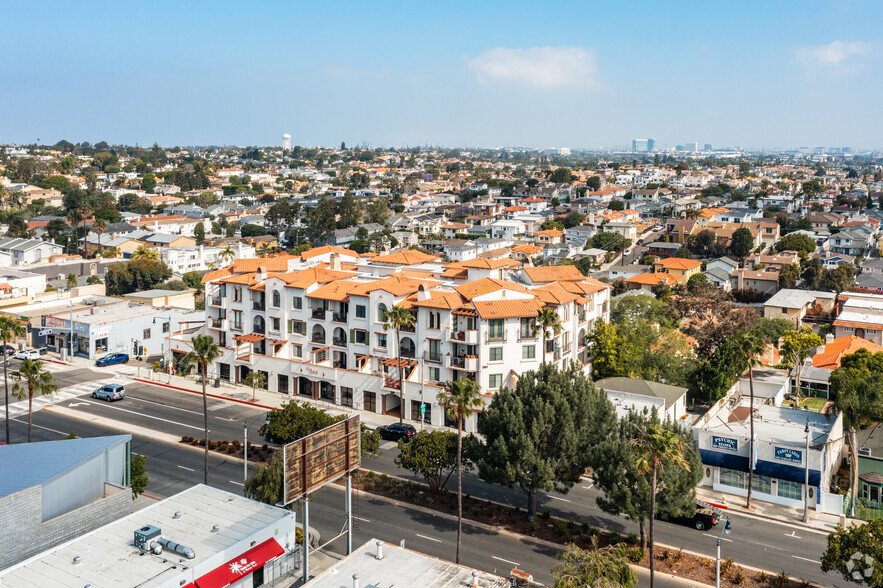 2001 Artesia Blvd, Redondo Beach, CA en alquiler - Foto del edificio - Imagen 2 de 17