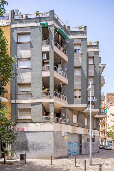 Carrer De L'olivera, 1, Barcelona, Barcelona en venta - Foto del edificio - Imagen 2 de 2