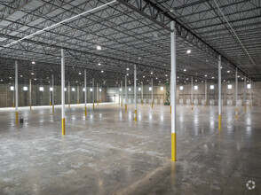 645 National Blvd, Medford, NY en alquiler Foto del interior- Imagen 2 de 5