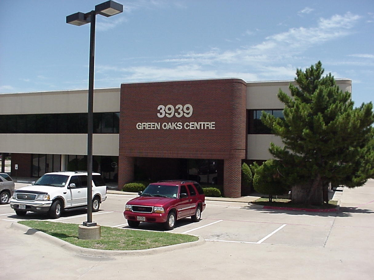 3939 W Green Oaks Blvd, Arlington, TX en alquiler Foto del edificio- Imagen 1 de 2