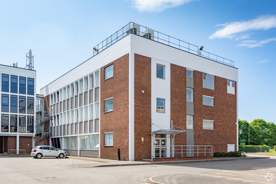Corinium Ave, Gloucester en alquiler - Foto del edificio - Imagen 2 de 2