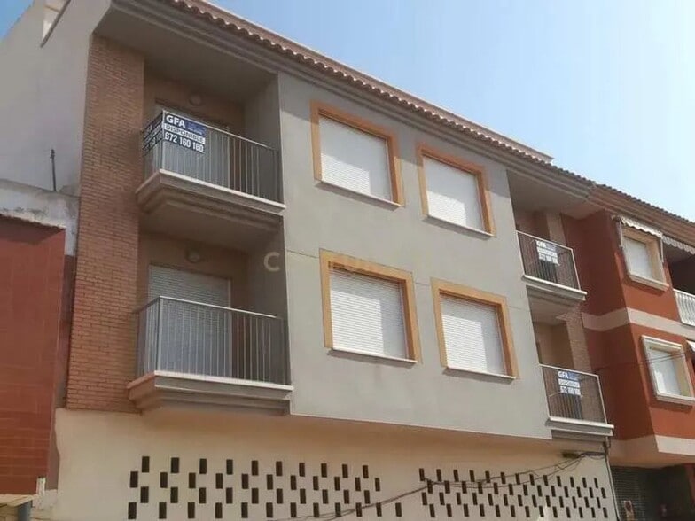 Local en Los Alcázares en venta - Foto del edificio - Imagen 2 de 10