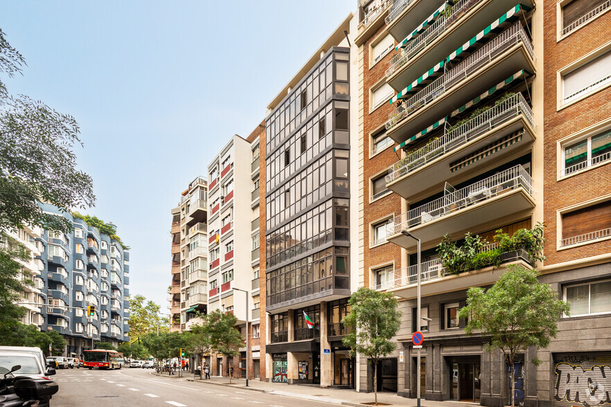 Oficinas en Barcelona, Barcelona en alquiler - Foto del edificio - Imagen 3 de 4