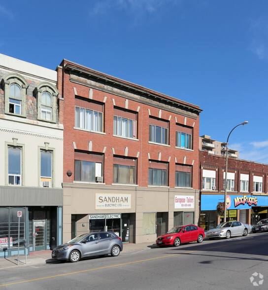 333-341 St. Paul St, St Catharines, ON en alquiler - Foto del edificio - Imagen 2 de 2