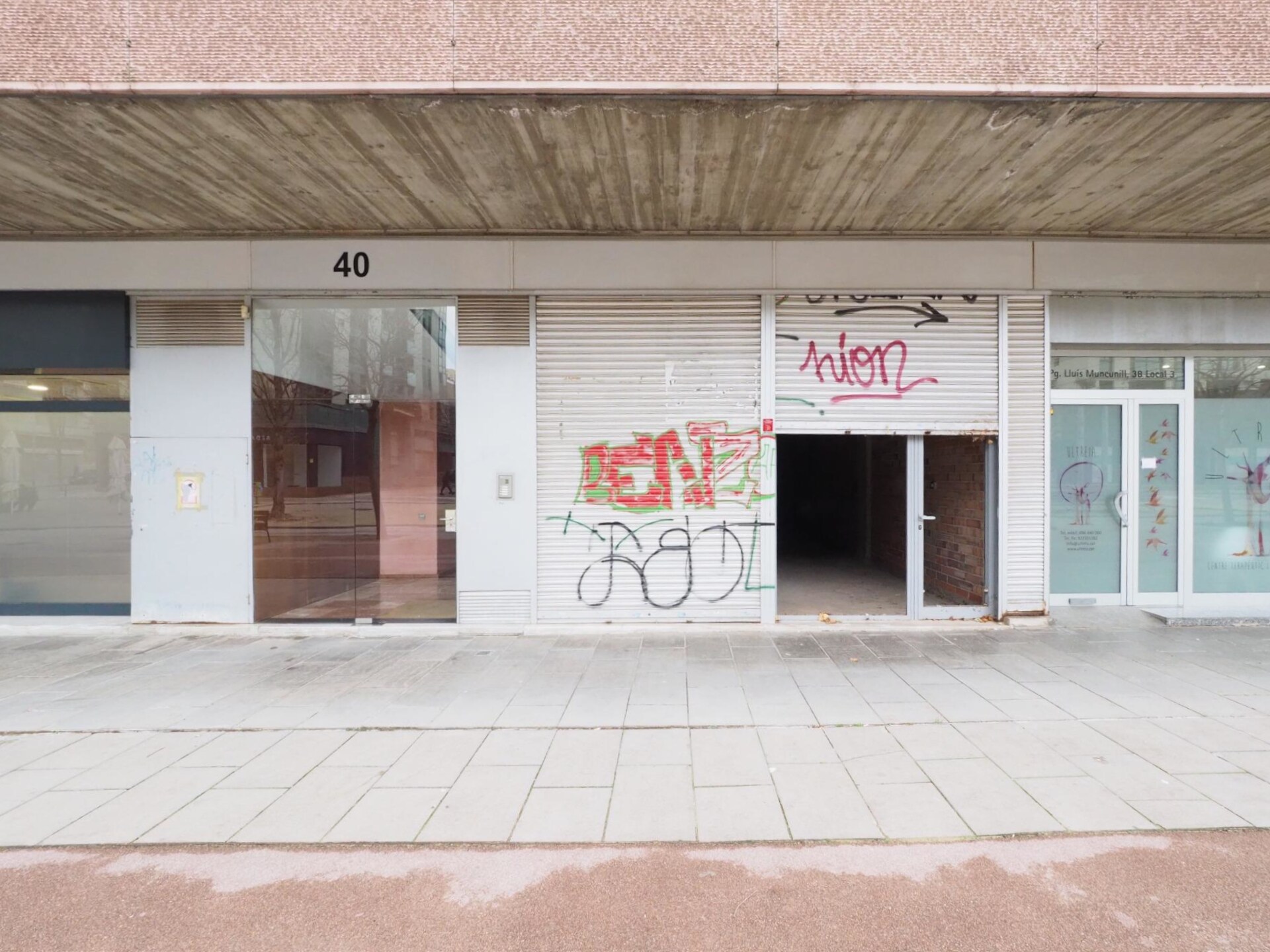 Edificio residencial en Terrassa, Barcelona en venta Foto del interior- Imagen 1 de 2