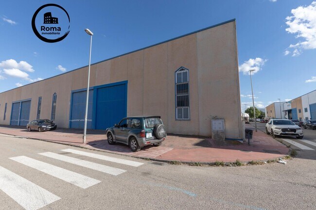 Más detalles de Calle Trevenque, 103, Cijuela - Nave en venta