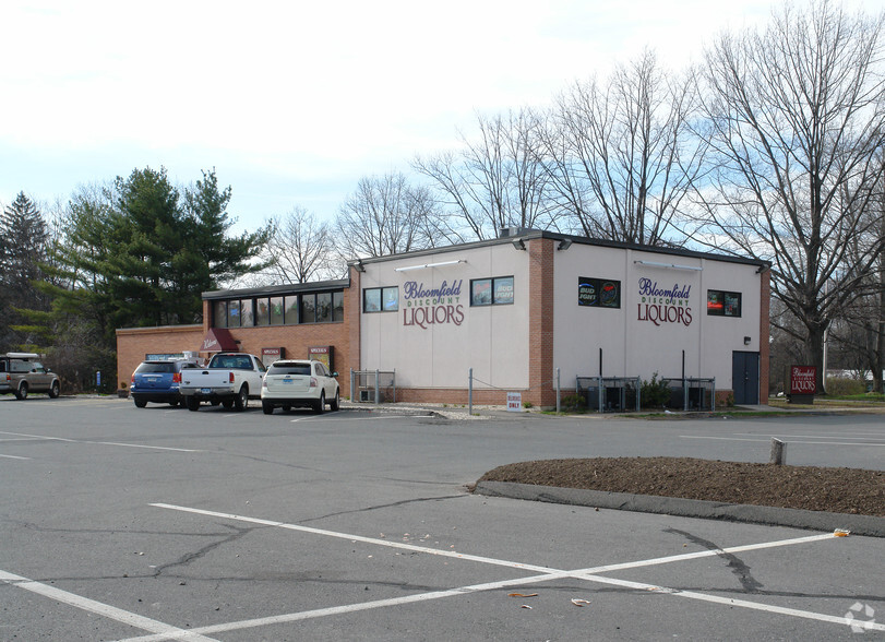 28 Wintonbury Mall, Bloomfield, CT en alquiler - Foto del edificio - Imagen 3 de 4