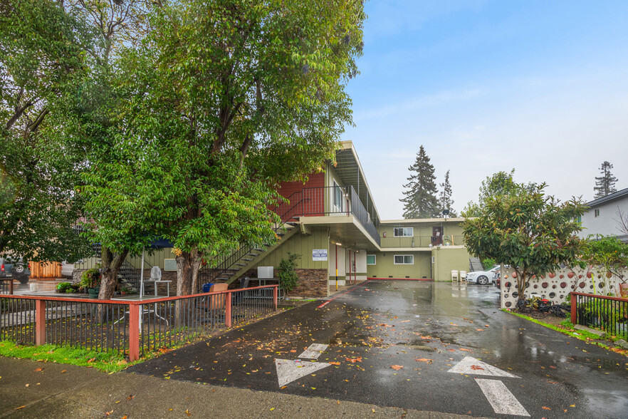 235 Fairchild Dr, Mountain View, CA en venta - Foto del edificio - Imagen 3 de 18