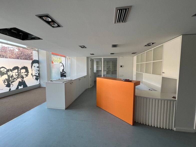 Local en Sabadell, Barcelona en alquiler - Foto del interior - Imagen 2 de 16