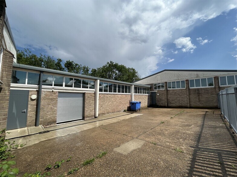 Hollands Rd, Haverhill en alquiler - Foto del edificio - Imagen 2 de 5