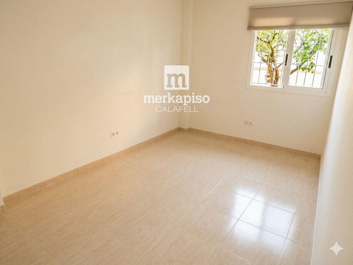 El Vendrell, TAR 43700 -  -  - Foto del interior - Image 1 of 9