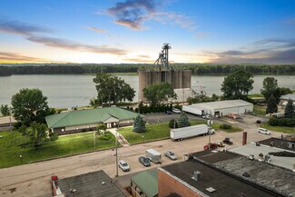 Más detalles de NNN leased office and warhouse – en venta, Savanna, IL