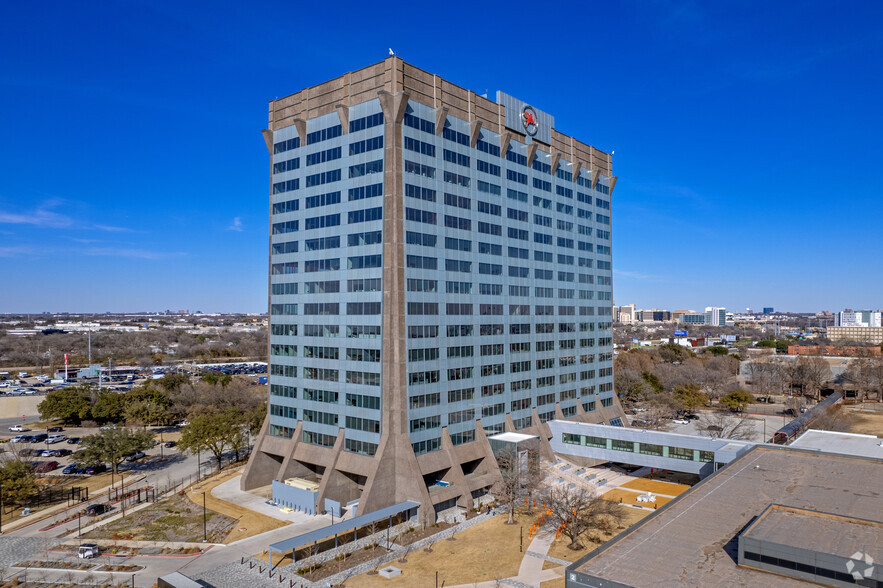 3000 Pegasus Park Dr, Dallas, TX en alquiler - Foto del edificio - Imagen 1 de 21