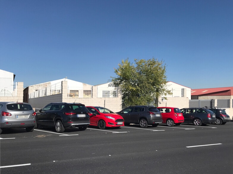 Calle de Laredo, 27, Fuenlabrada, Madrid en alquiler - Foto del edificio - Imagen 2 de 2