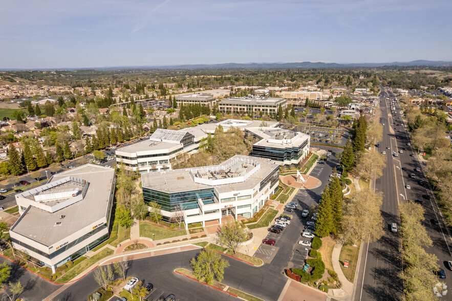 3017 Douglas Blvd, Roseville, CA en alquiler - Foto del edificio - Imagen 3 de 3