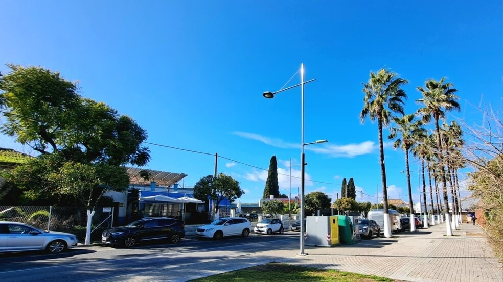 Avenida Andalucía, 30, Valencina de la Concepción, Sevilla en venta - Foto del edificio - Imagen 3 de 8