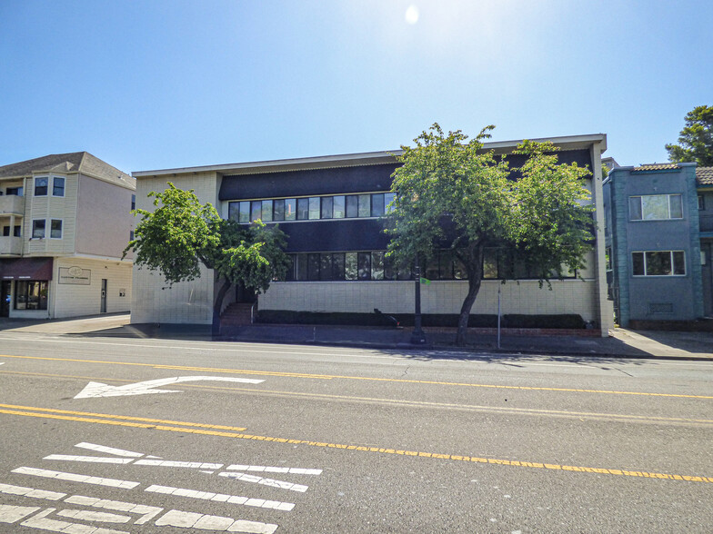 3640 Grand Ave, Oakland, CA en venta - Foto del edificio - Imagen 2 de 14