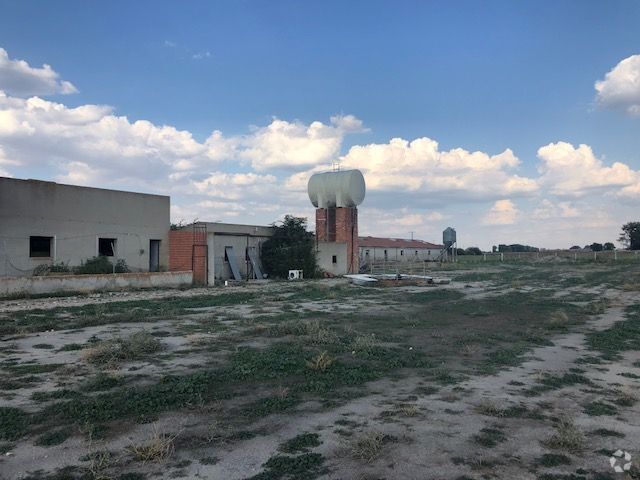 Naves en Fuentepelayo, Segovia en venta - Foto del edificio - Imagen 2 de 17