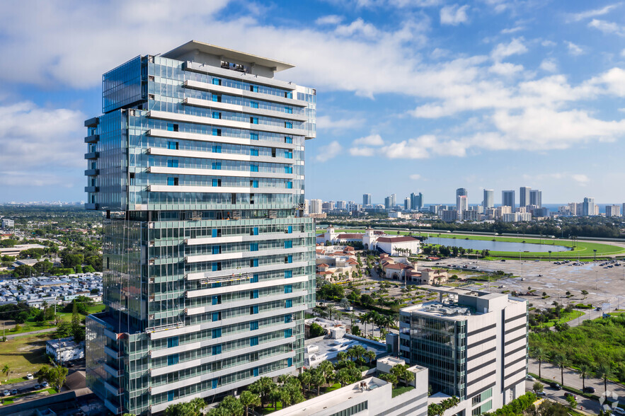 21500 Biscayne Blvd, Aventura, FL en alquiler - Foto del edificio - Imagen 2 de 10