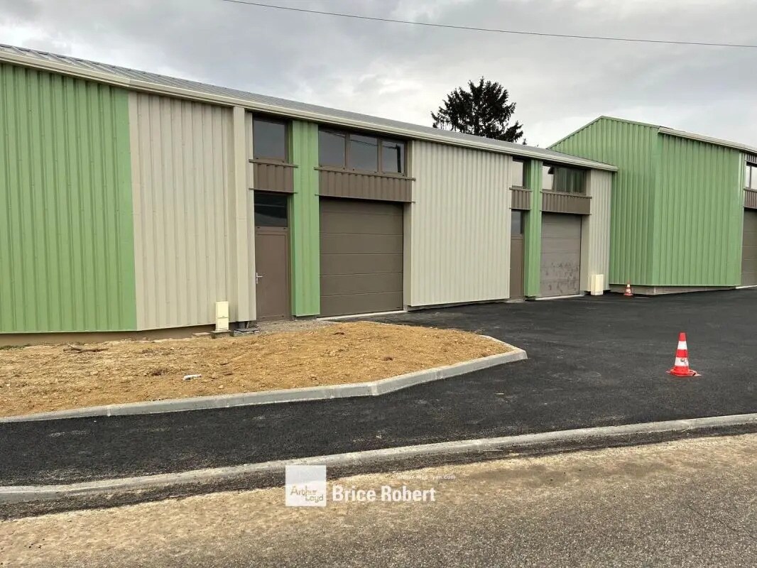 Flex en Civrieux en venta Foto del edificio- Imagen 1 de 7