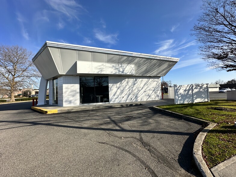 3850 Veterans Memorial Hwy, Bohemia, NY en venta - Foto del edificio - Imagen 3 de 34