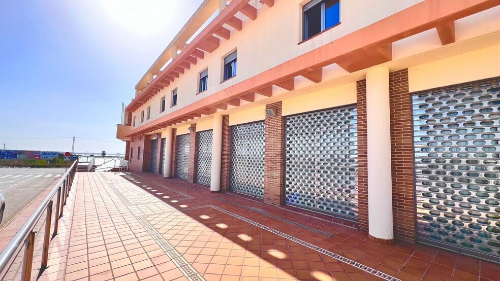 Hotel y hospedaje en Los Montesinos, Alicante en venta - Foto del edificio - Imagen 2 de 30