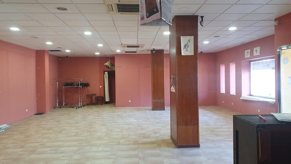 Local en Cáceres, Cáceres en venta - Foto del edificio - Imagen 2 de 6