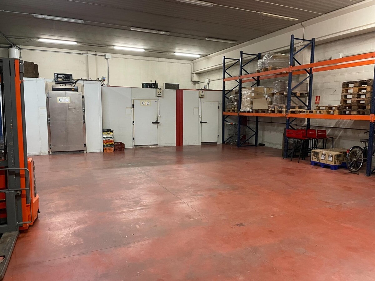 Sant Esteve Sesrovires, BAR 08635 - Unidad 24 -  - Foto del interior - Image 1 of 14