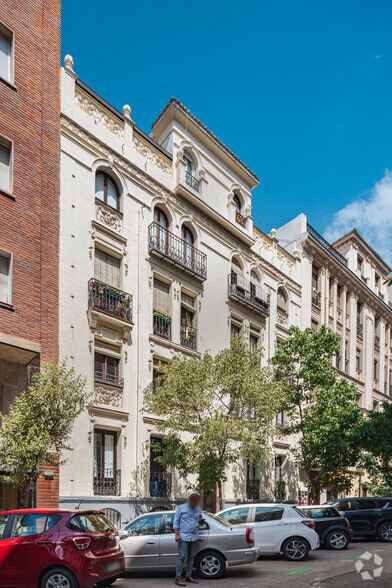 Calle de Núñez de Balboa, 93, Madrid, Madrid en alquiler - Foto del edificio - Imagen 3 de 5