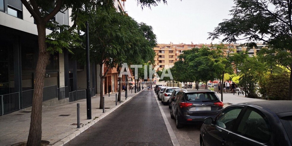 Local en Ontinyent, Valencia en alquiler - Foto del edificio - Imagen 2 de 18