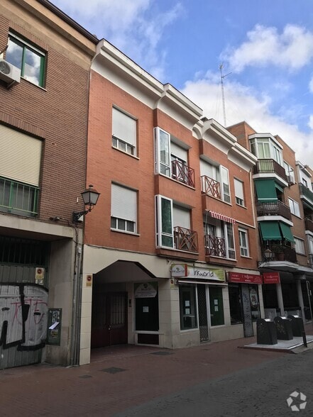 Local en Alcalá de Henares, Madrid en alquiler - Foto principal - Imagen 1 de 2