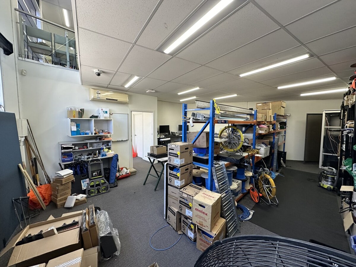 9 Woolboard Rd, Port Melbourne, VIC 3207 - Unidad 11 - - Foto del interior - Image 2 of 7