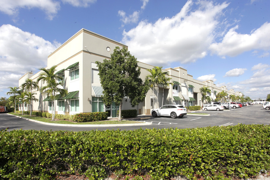 1510-1556 SW 13th Ct, Pompano Beach, FL en alquiler - Foto principal - Imagen 2 de 22