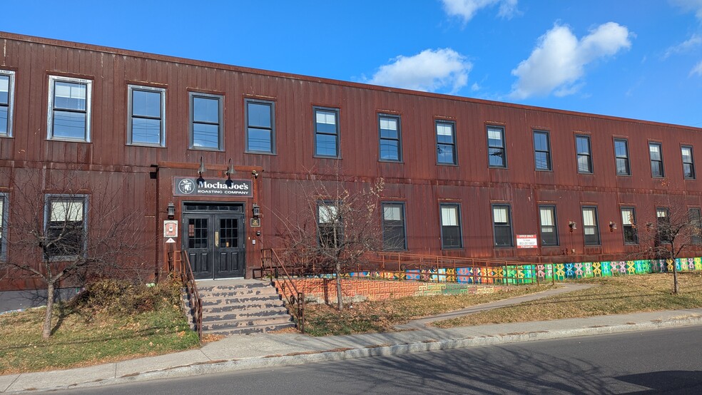 35 Frost St, Brattleboro, VT en alquiler - Foto del edificio - Imagen 1 de 8